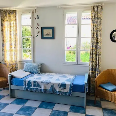 公寓 Sur Le Port Avec Terrasse, Proche Plage Et Commerces, Ideal Pour 3/4 Personnes - Fr-1-544-24 圣马丹德雷
