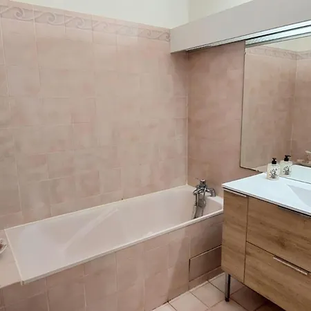 公寓 Sur Le Port Avec Terrasse, Proche Plage Et Commerces, Ideal Pour 3/4 Personnes - Fr-1-544-24 *