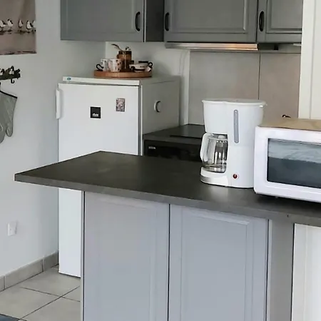 Sur Le Port Avec Terrasse, Proche Plage Et Commerces, Ideal Pour 3/4 Personnes - Fr-1-544-24 *